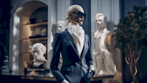say_vika_a_mannequin_in_the_luxury_atelier_in_vogue_style_dynam_1f03fba9-399a-4c46-b0fd-5bcbcc233761